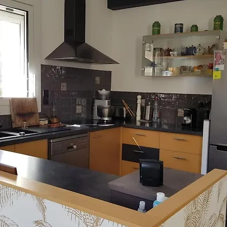 Holiday home Maison Tres Proche Des Plages Frontignan